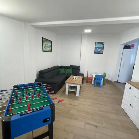 Jobaratok Vendeghaz Balatonlelle